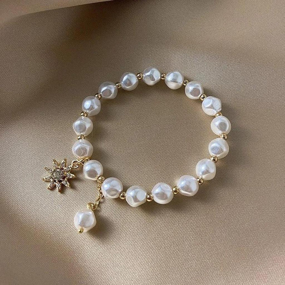 Margot Daisy and Sunflower Medallion Bracelet | Silver-Tone