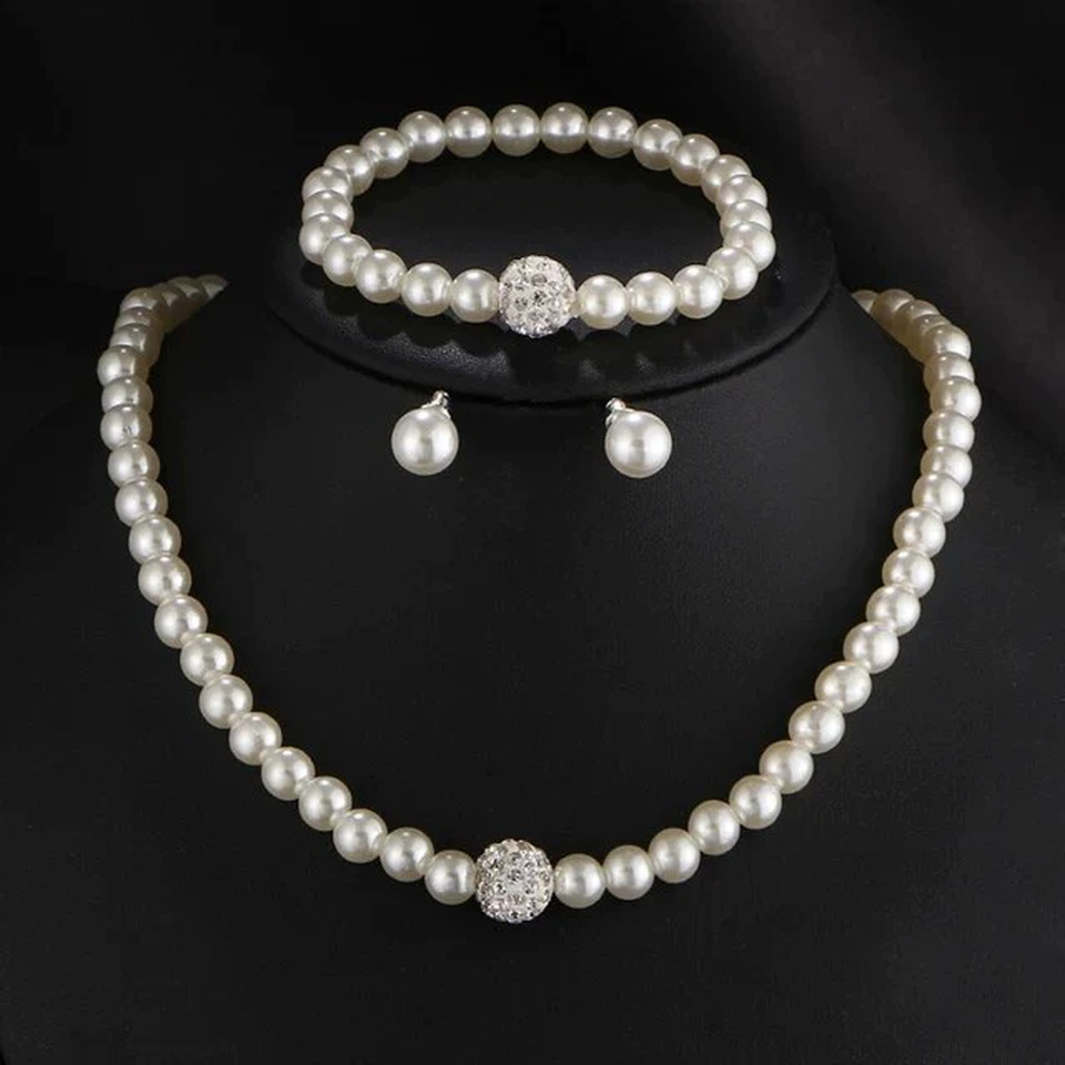 Nerissa Pearl-Look Jewelry Set - image 1