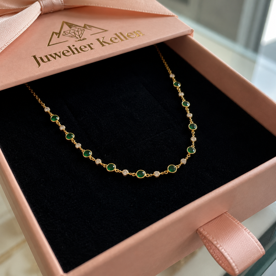 Verity Necklace | Gold-Tone