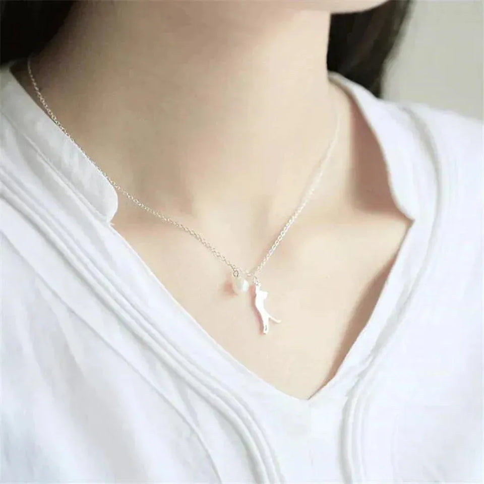Gwendolen Daisy and Climbing Cat Necklace | Silver-Tone