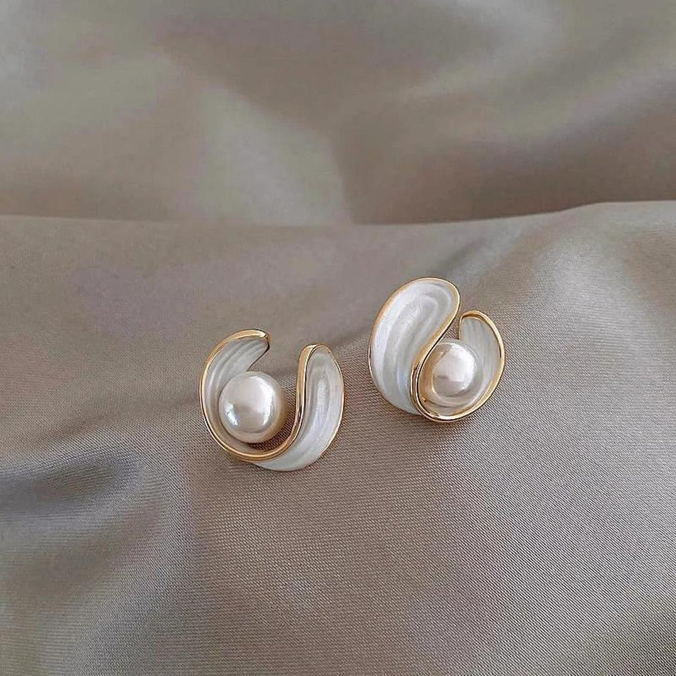 Marion White Opal-Effect Daisy Drop Earrings | Gold-Tone