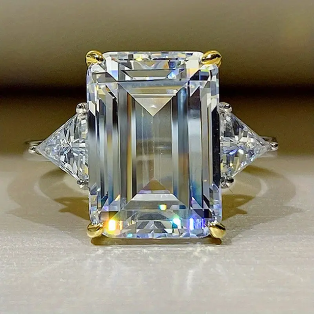 Leila Ring