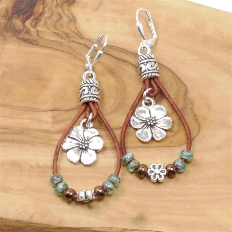 Vivian Retro Flower Earrings - image 1