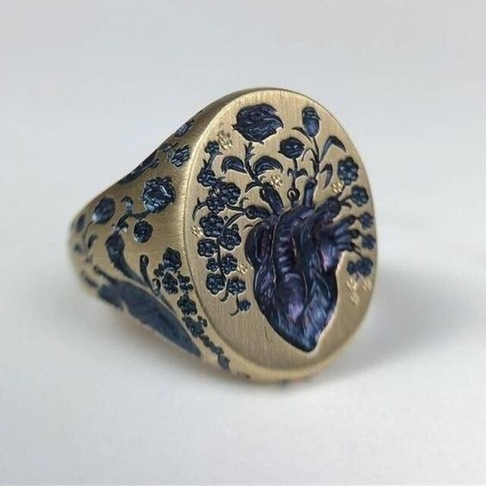 Mabel Retro Blue Flower Ring | Gold-Tone