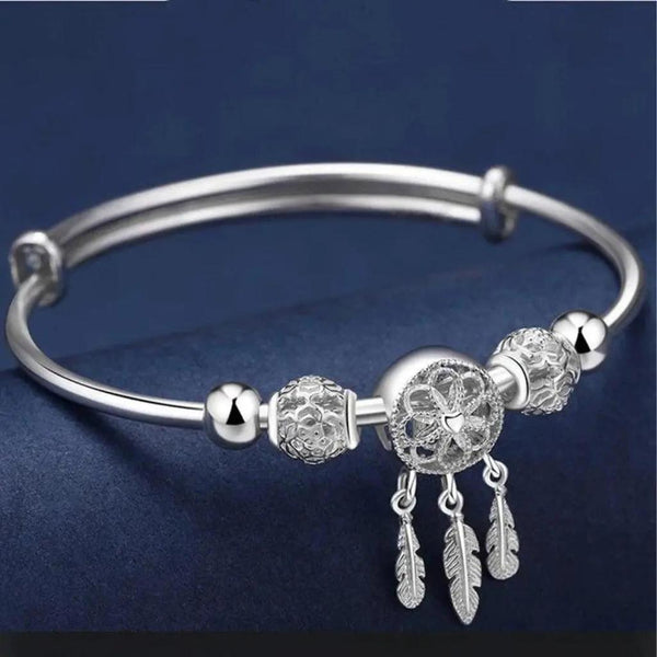 Teresa Adjustable Silver-Tone Three-Leaf Medallion Bracelet