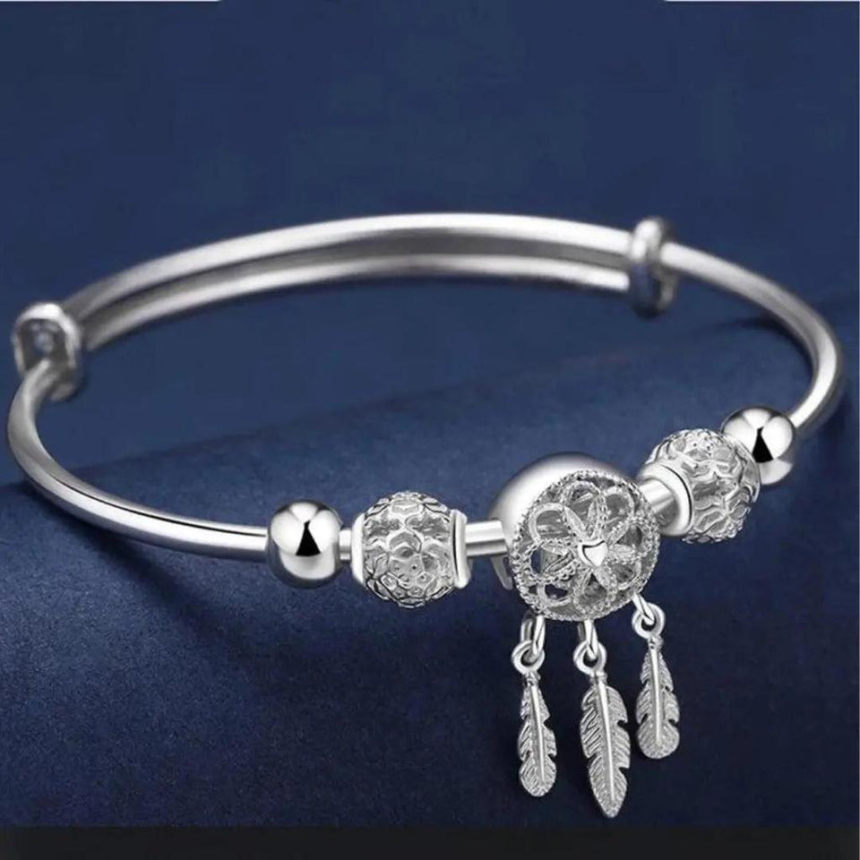 Teresa Adjustable Silver-Tone Three-Leaf Medallion Bracelet