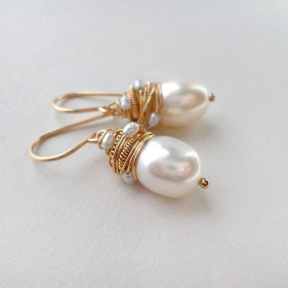 Eileen Vintage-Style Pearl-Look Earrings with Gold-Tone Threads
