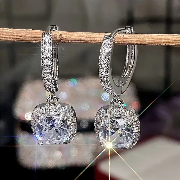 Vivian Vintage-Style Silver-Tone Sparkle Earrings
