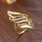 Moira Vintage-Style Twisted Leaf Ring | Gold-Tone