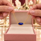 Audrey Roman Jewels boutique — hands