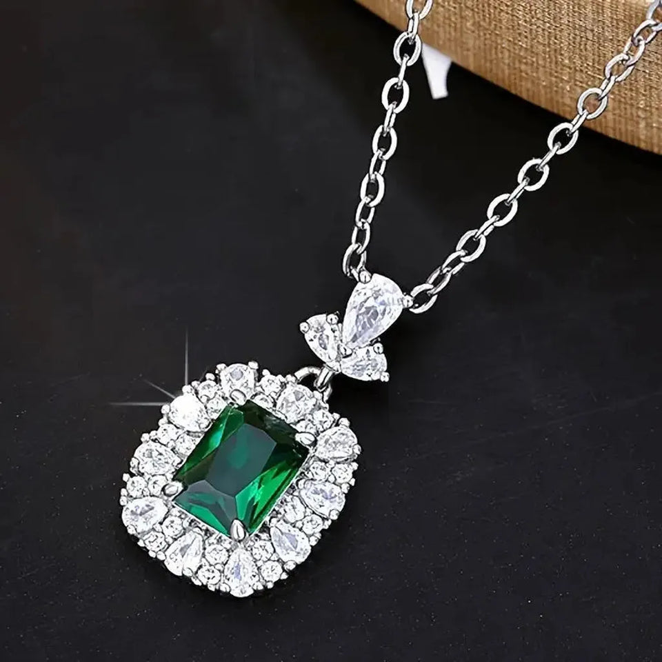 Ottilie Green Accent Necklace - image 1