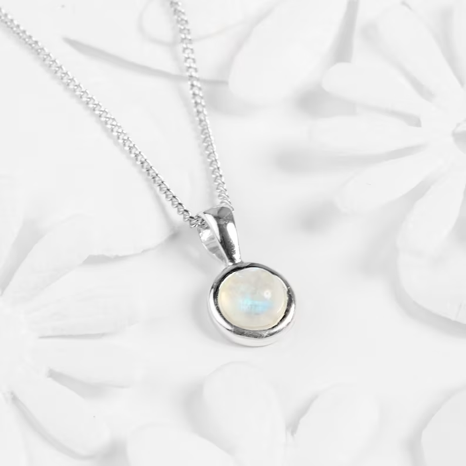 Sybil Moonstone-Effect Necklace | Silver-Tone