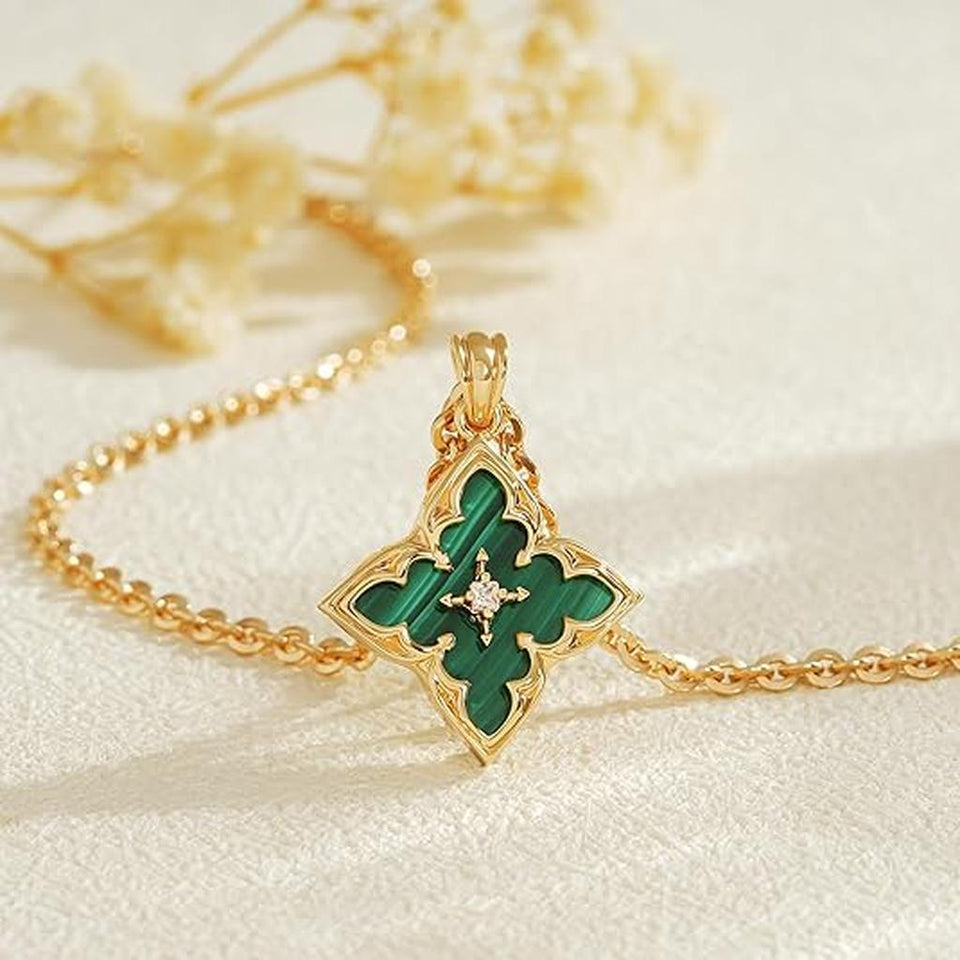 Harriet Green Clover Pendant Necklace | Gold-Tone