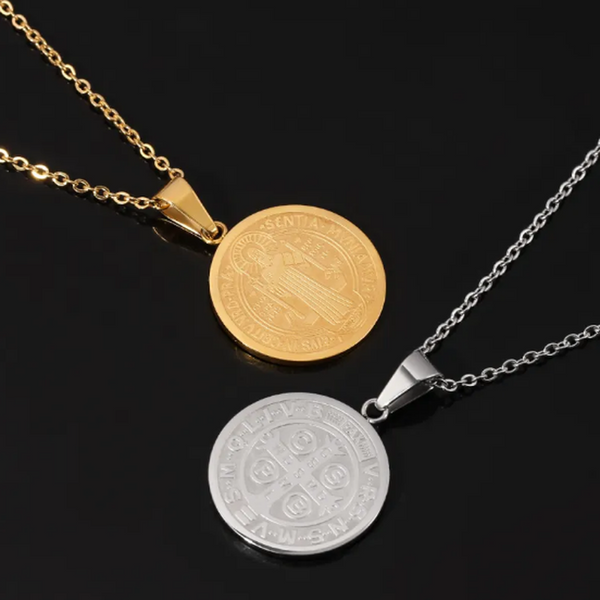 Althea O-Shaped Circle Pendant Necklace - image 1