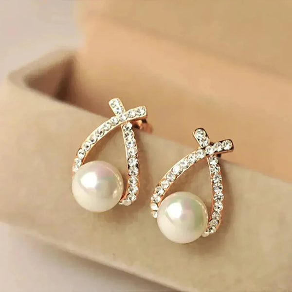 Nora Earrings with Pearl-Look and Braided Sparkle - image 1
