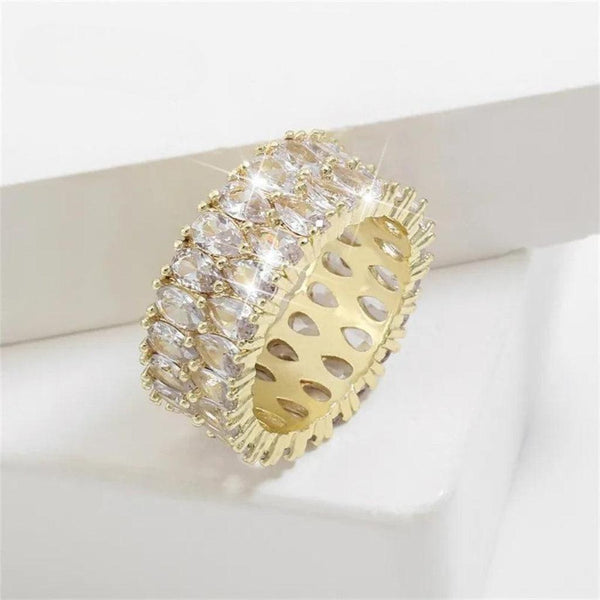 Maureen Wide Ornate Sparkle Ring | Gold-Tone