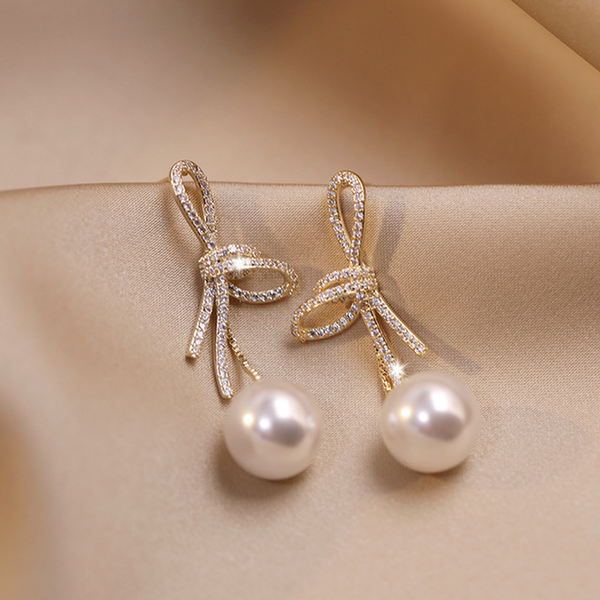 Naomi Pearl-Look Earrings with Gold-Tone Band