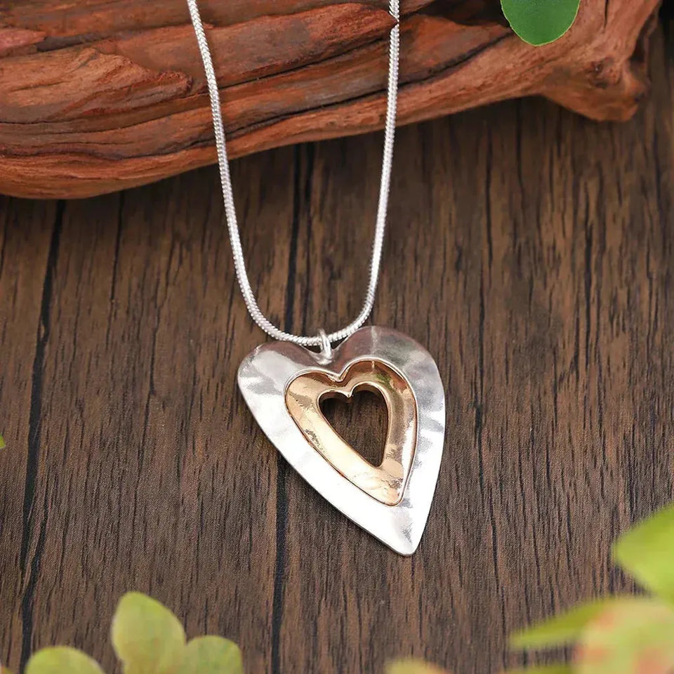 Alice Retro Two-Tone Heart Pendant Necklace