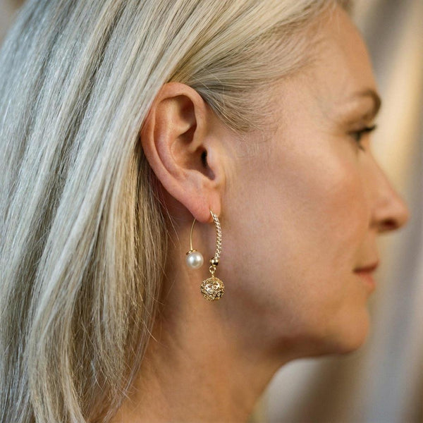 Sybil Retro Daisy Drop Earrings | Gold-Tone — image 2