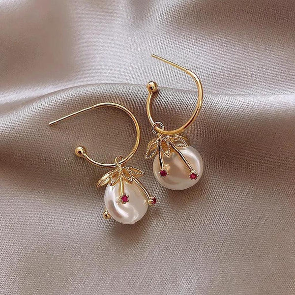 Lenora Retro Cherry Pearl-Look Earrings | Gold-Tone
