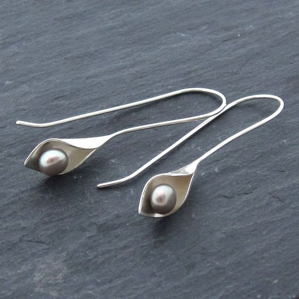 Georgina Retro Leaf and Pearl-Look Earrings - image 1