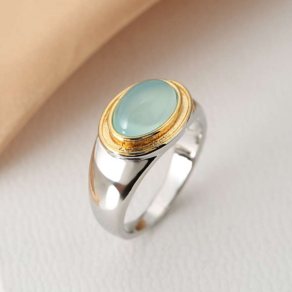 Cornelia Retro Green Luminous Stone Ring - image 1