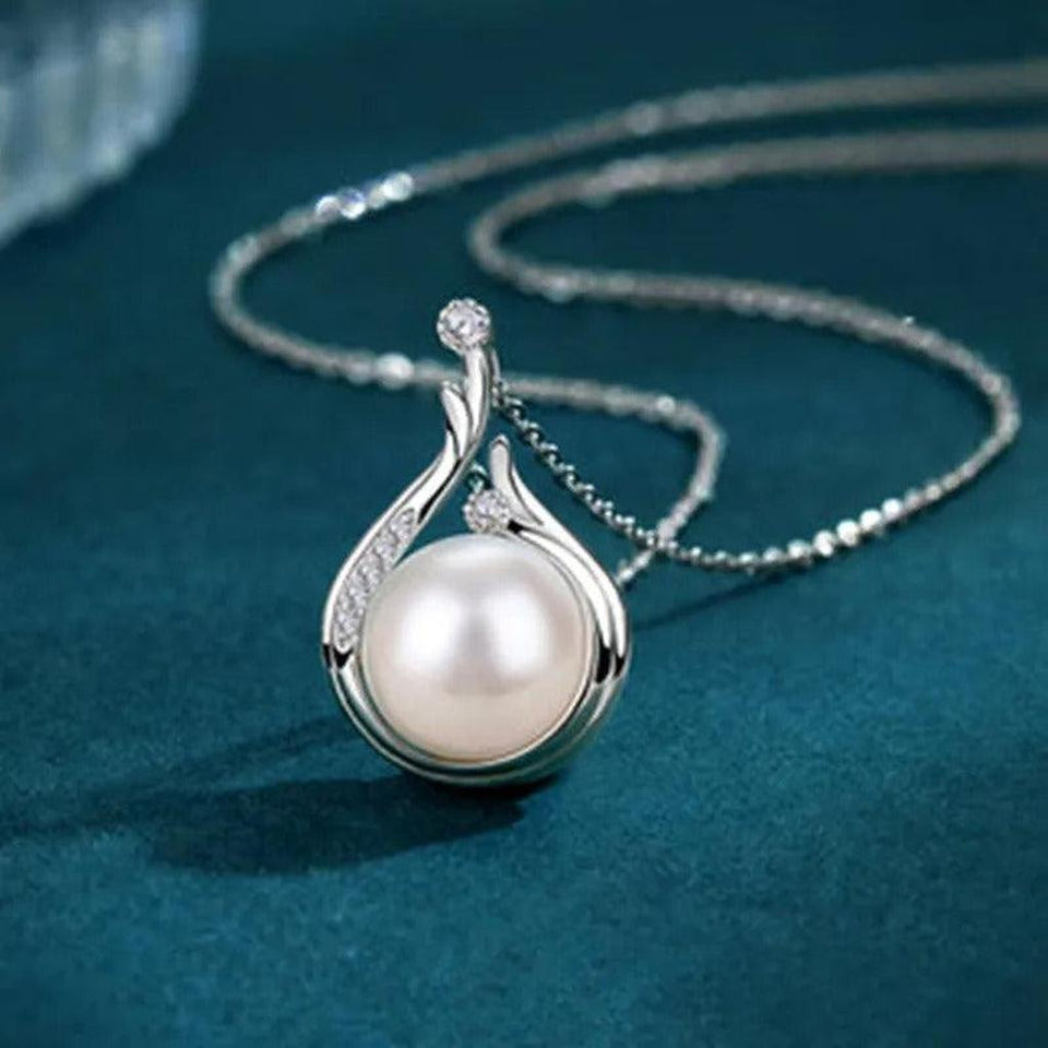 Eunice Retro Silver-Tone Pearl-Look Teardrop Necklace