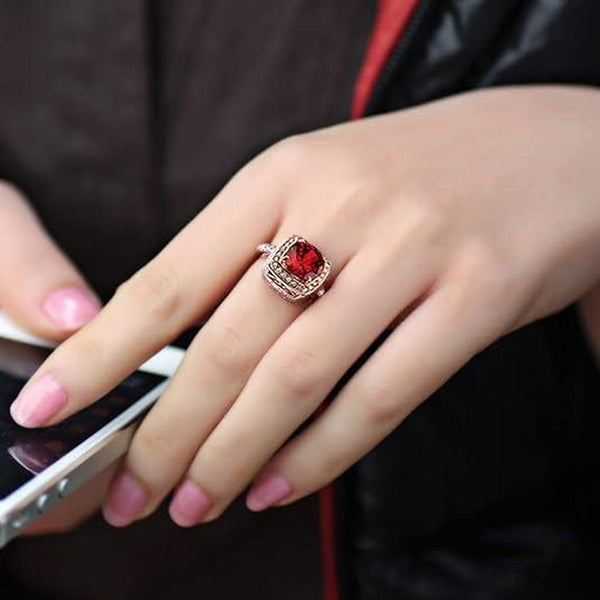 Josephine Red Halo Ring | Rose-Gold-Tone — image 3