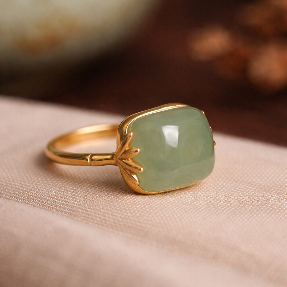 Nicola Adjustable Retro Green Ring | Gold-Tone