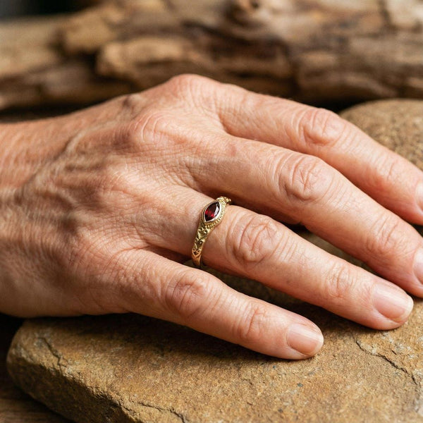 Roberta Vintage-Style Red Sparkle Ring | Gold-Tone — image 2