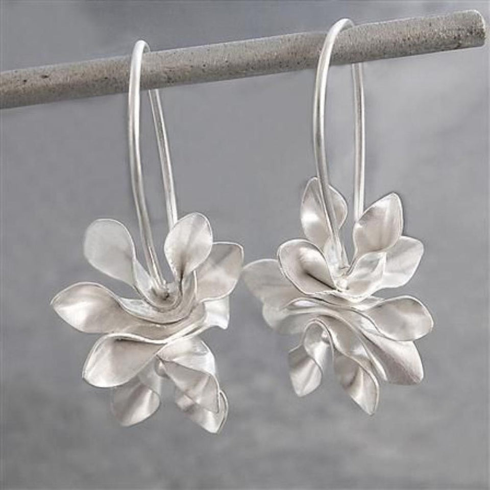 Dolores Vintage-Style Irregular Flower Earrings | Silver-Tone