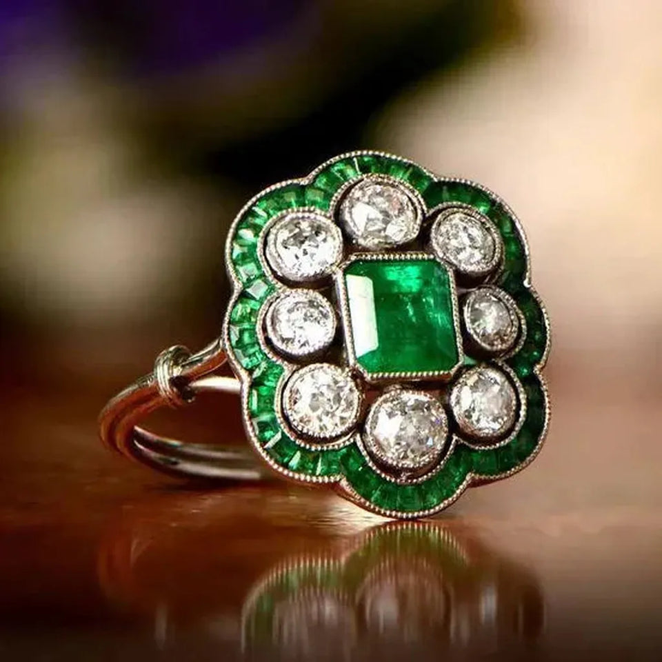 Frederica Vintage-Style Green Ring - image 1