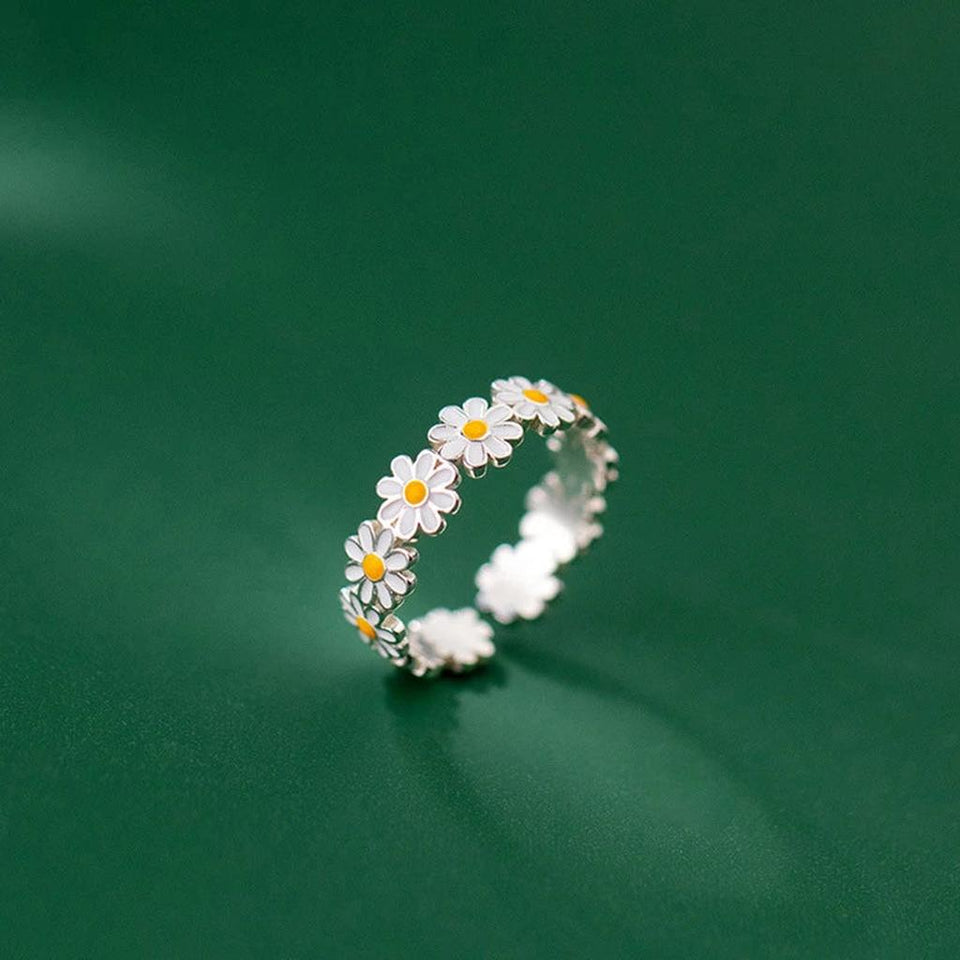 May Daisy Ring | Silver-Tone